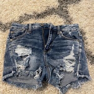 American Eagle Hi-rise shortie